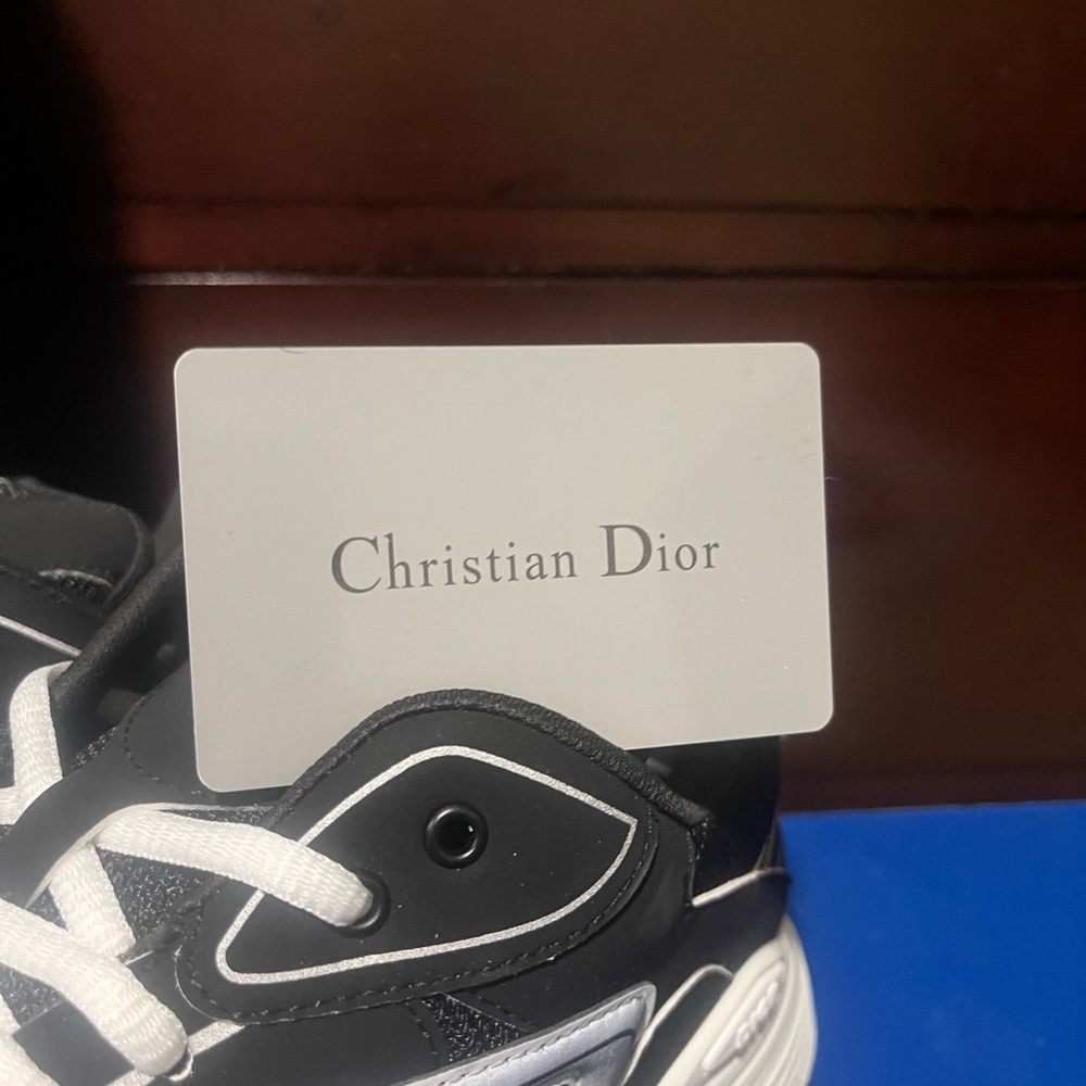 Dior Black and White Men's Sneakers - Picture 2 of 8